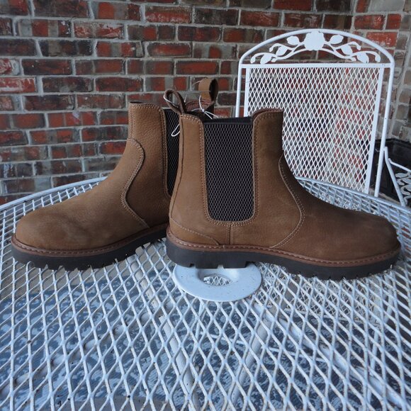 TOMS Men's Light Brown Leather Slip On Chelsea Boots Size 8 NWOB!! - Picture 4 of 8
